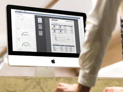 imac-at-office-lobby